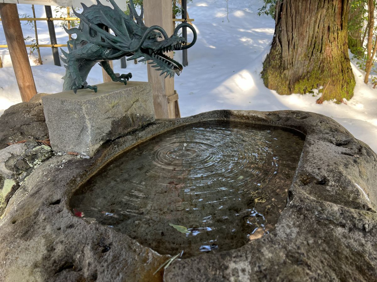 春日神社 洗手水