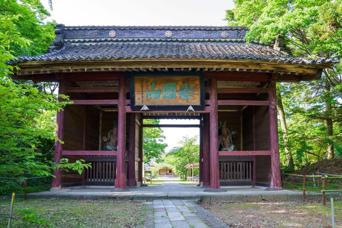 Gochi Kokubunji Temple